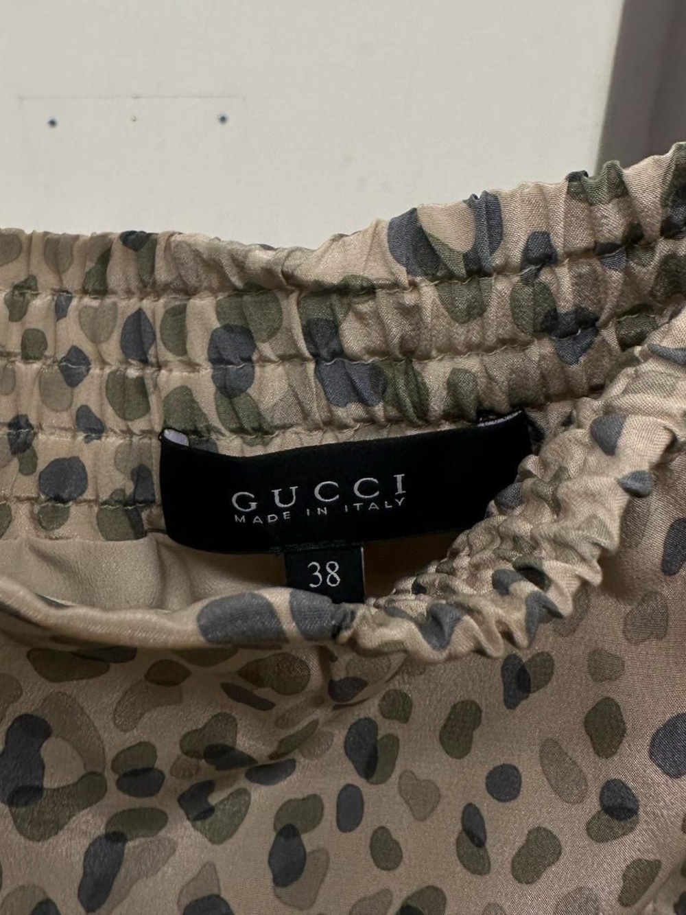 Gucci Leopard Print Mini Skirt in Beige - Picture 5 of 8